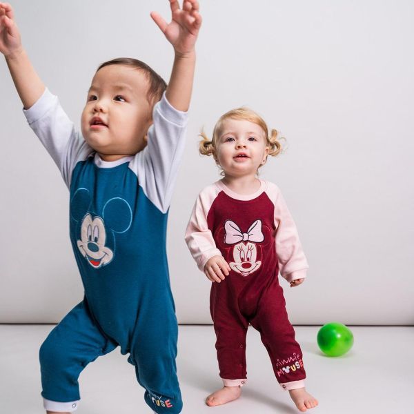 Бебе Момиче