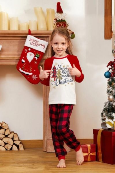 Детска пижама Коледа,червен цвят - размер 11-12год